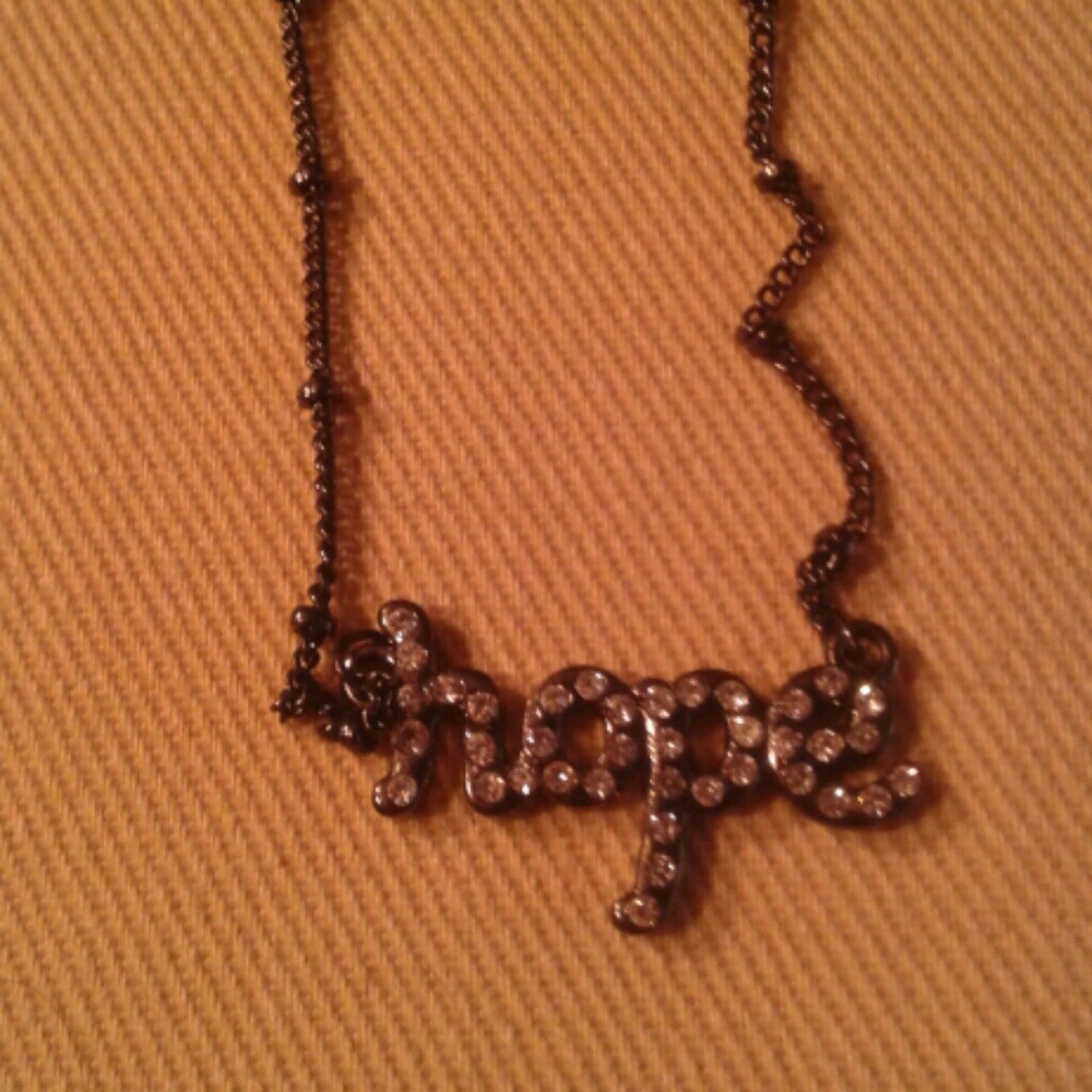 Nwot "Hope" rhinestones blk. Necklace